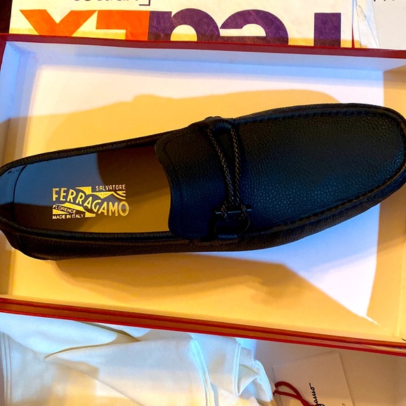 Brand new never used loafers with dust bag & Box made in Italy - Picture 3 of 7